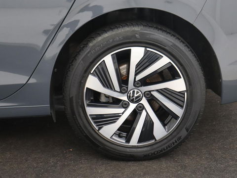 Volkswagen Golf 1.4 eHybrid Style | Massage | Carplay | Sfeerverlichting | Navigatie | Memory | Adaptive cruise | Parkeerhulp | ergoActive | LED Plus | Climate control | PHEV | Plug In
