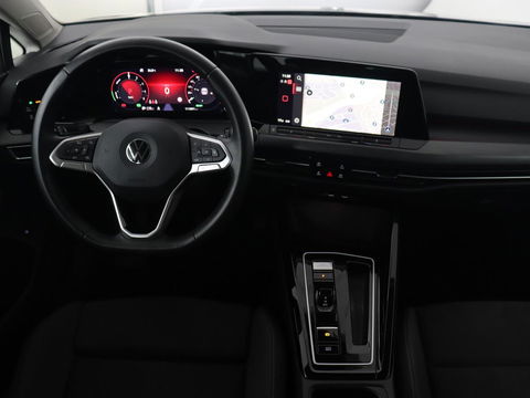 Volkswagen Golf 1.4 eHybrid Style | Massage | Carplay | Sfeerverlichting | Navigatie | Memory | Adaptive cruise | Parkeerhulp | ergoActive | LED Plus | Climate control | PHEV | Plug In