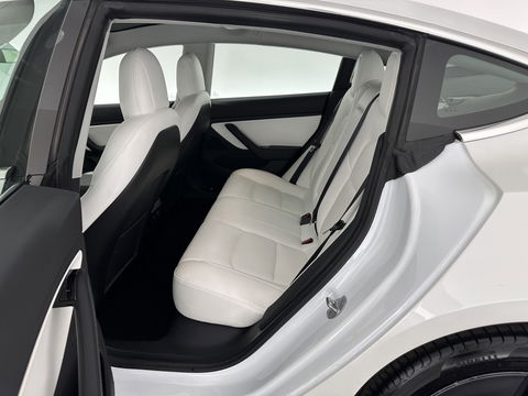 Tesla Model 3 Long Range AWD 75 kWh [ 3-Fase ] (INCL-BTW) Aut. *PANO | AUTO-PILOT | LUXURY-LEATHER | KEYLESS | FULL-LED | MEMORY-PACK | SURROUND-VIEW | DAB | CARPLAY | DIGI-COCKPIT | LANE-ASSIST | COMFORT-SEATS | TOWBAR | 18"ALU*