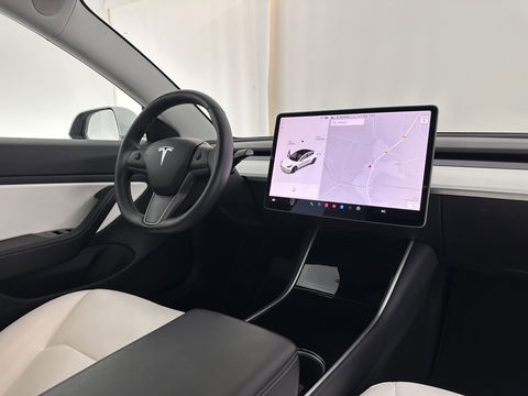 Tesla Model 3 Long Range AWD 75 kWh [ 3-Fase ] (INCL-BTW) Aut. *PANO | AUTO-PILOT | LUXURY-LEATHER | KEYLESS | FULL-LED | MEMORY-PACK | SURROUND-VIEW | DAB | CARPLAY | DIGI-COCKPIT | LANE-ASSIST | COMFORT-SEATS | TOWBAR | 18"ALU*