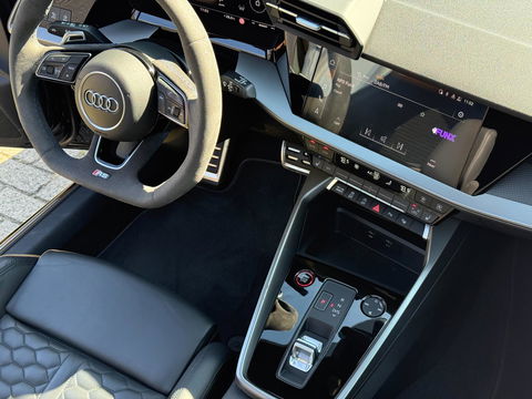 Audi A3 Sportback 2.5 TFSI RS 3 quattro PANO|HUD|Adaptive|B&O