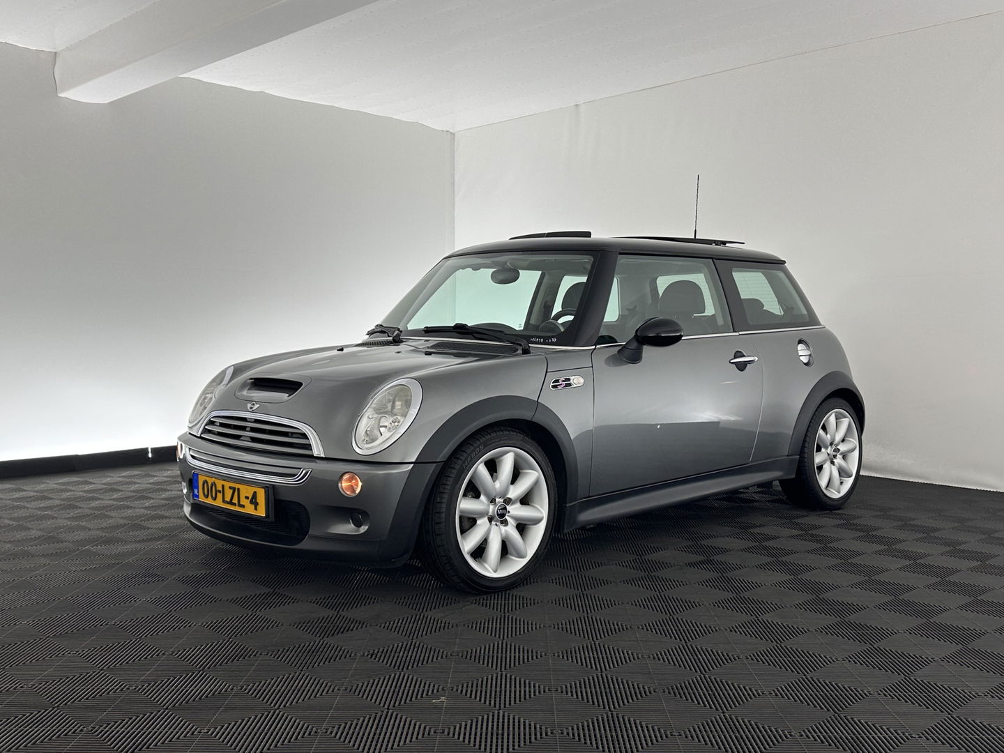 MINI Mini 1.6 Cooper S Pack-Chili *PANO | LUXURY-LEATHER | BI-XENON | HARMAN\KARDON-AUDIO | HEATED-SPORTSEATS | AIRCO | CRUISE | 17''ALU*