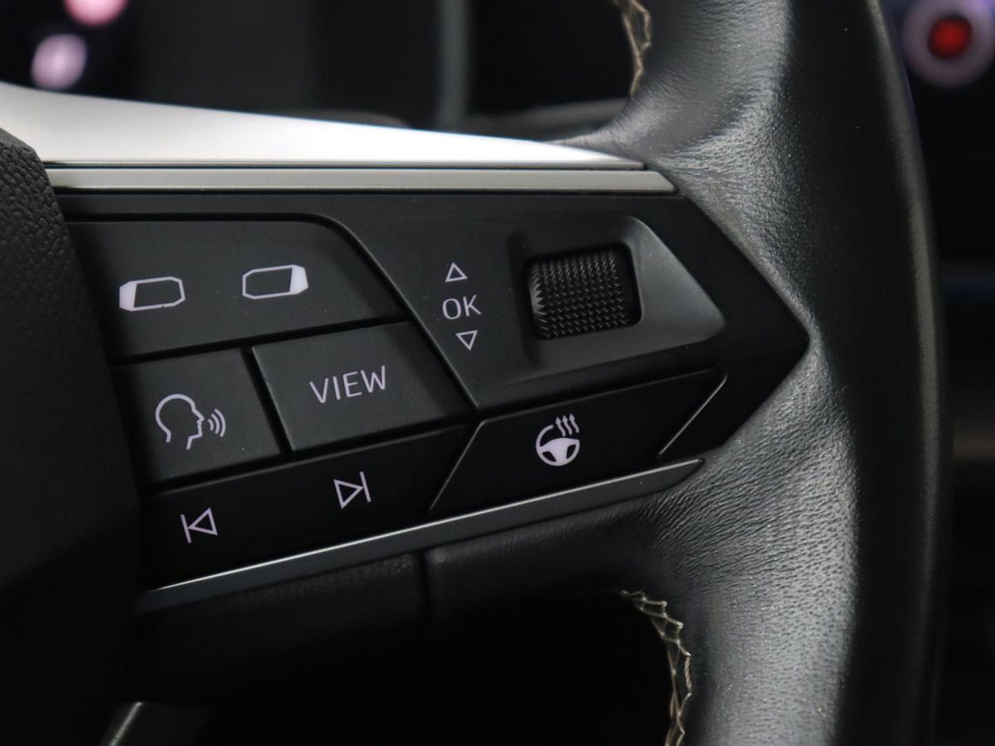 SEAT Leon 1.4 TSI eHybrid PHEV Xcellence | Trekhaak | Stoel & stuurverwarming | Carplay | Navigatie | Adaptive cruise | Full LED | Park Assist | Climate control | Keyless | Plug In