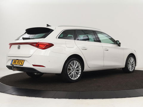 SEAT Leon 1.4 TSI eHybrid PHEV Xcellence | Trekhaak | Stoel & stuurverwarming | Carplay | Navigatie | Adaptive cruise | Full LED | Park Assist | Climate control | Keyless | Plug In