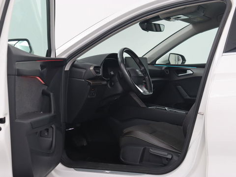 SEAT Leon 1.4 TSI eHybrid PHEV Xcellence | Trekhaak | Stoel & stuurverwarming | Carplay | Navigatie | Adaptive cruise | Full LED | Park Assist | Climate control | Keyless | Plug In