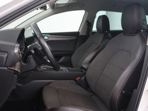 SEAT Leon 1.4 TSI eHybrid PHEV Xcellence | Trekhaak | Stoel & stuurverwarming | Carplay | Navigatie | Adaptive cruise | Full LED | Park Assist | Climate control | Keyless | Plug In