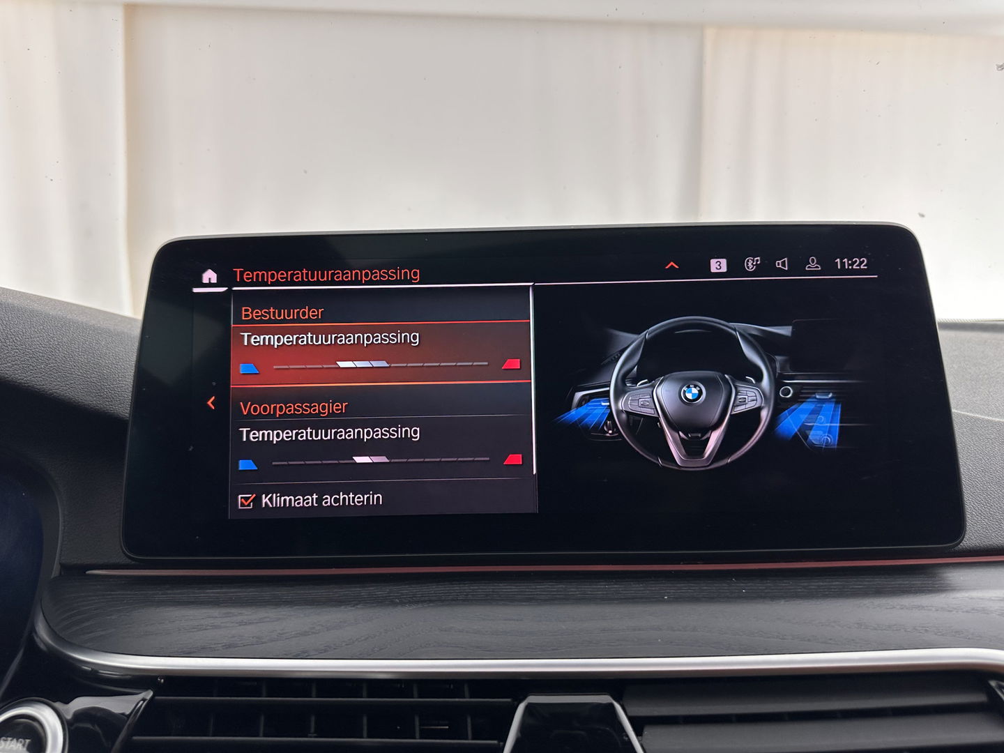 BMW 5 Serie Touring 540d xDrive High Executive Aut. *PANO | LASER-LIGHT | HEAD-UP | LUXURY-LEATHER | BLIND-SPOT | MEMORY-PACK | HARMAN/KARDON | TOP-VIEW | DIGI-COCKPIT | HEATED-COMFORTSEATS | KEYLESS | NAVI-FULLMAP | 18''ALU |