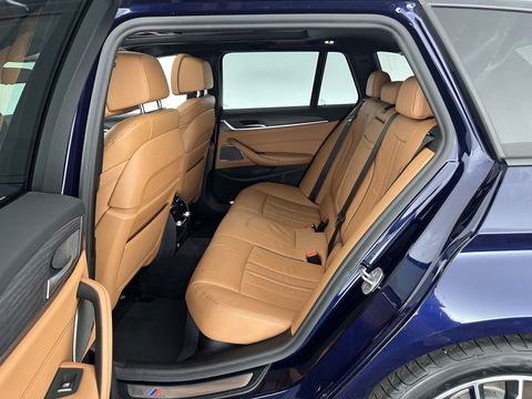 BMW 5 Serie Touring 540d xDrive High Executive Aut. *PANO | LASER-LIGHT | HEAD-UP | LUXURY-LEATHER | BLIND-SPOT | MEMORY-PACK | HARMAN/KARDON | TOP-VIEW | DIGI-COCKPIT | HEATED-COMFORTSEATS | KEYLESS | NAVI-FULLMAP | 18''ALU |