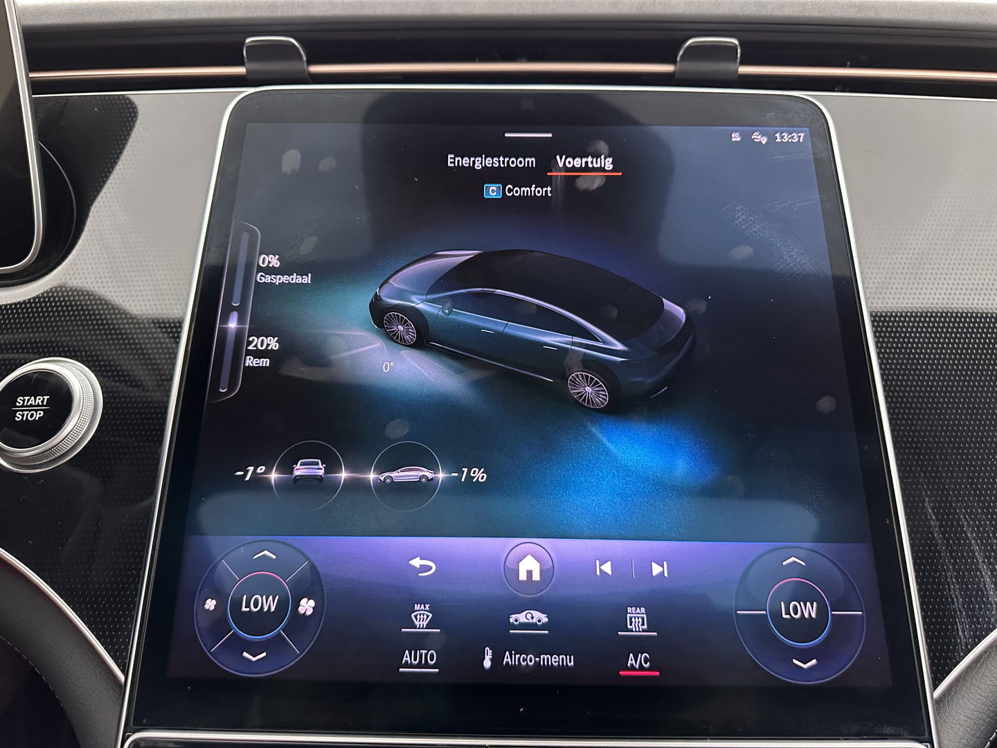Mercedes-Benz EQE 300 Business Line 89 kWh [ 3-Fase ] (INCL-BTW) *HEATPUMP | PANO | LUXURY-LEATHER | FULL-LED | ADAPTIVE-CRUISE | DIGI-COCKPIT | MBUX-NAVI | HEATED-COMFORTSEATS | KEYLESS | SHIFT-PADDLES | ECC | PDC |  19"ALU*
