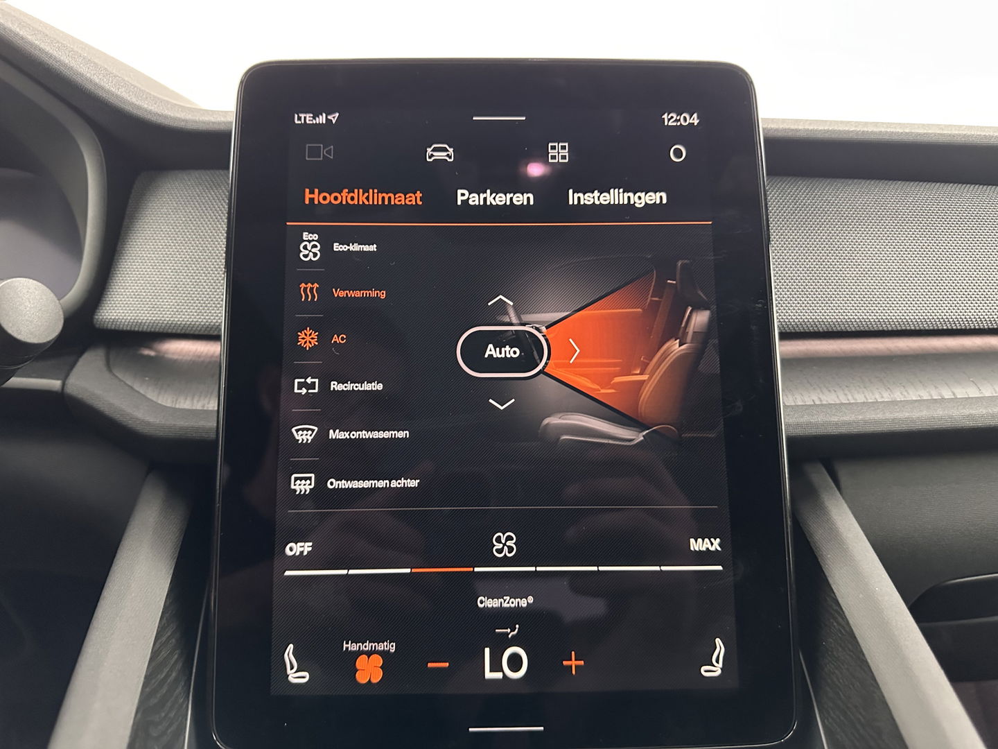 Polestar 2 Long Range Dual Motor Launch Edition 78kWh [ 3-Fase ] (INCL-BTW) *PANO | NAVI-FULLMAP | FULL-LED | BLIND-SPOT | KEYLESS | LANE-ASSIST | DIGI-COCKPIT | CARPLAY | DAB+ | HEATED-COMFORTSEATS | ECC | MEMORY-PACK | PDC | 20''ALU*