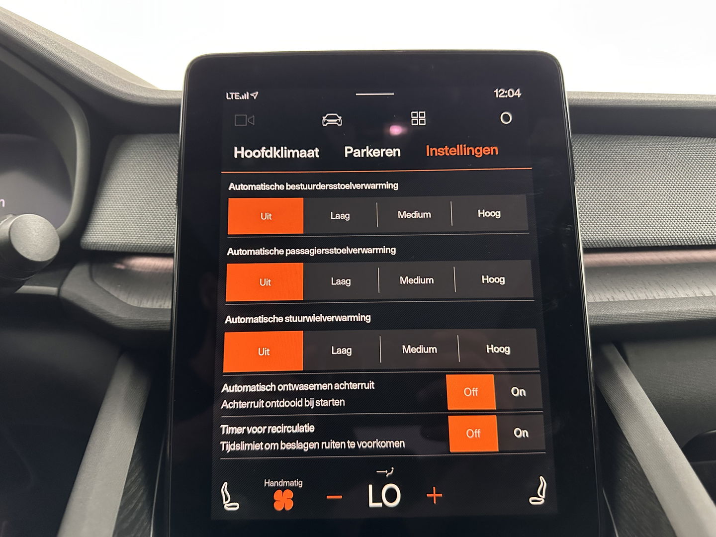 Polestar 2 Long Range Dual Motor Launch Edition 78kWh [ 3-Fase ] (INCL-BTW) *PANO | NAVI-FULLMAP | FULL-LED | BLIND-SPOT | KEYLESS | LANE-ASSIST | DIGI-COCKPIT | CARPLAY | DAB+ | HEATED-COMFORTSEATS | ECC | MEMORY-PACK | PDC | 20''ALU*