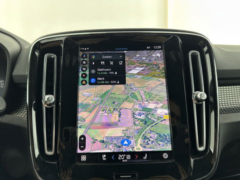 Volvo XC40 Recharge P8 AWD R-Design [ 3-Fase ] (INCL-BTW) *LEATHER-ALCANTARA | DIGI-COCKPIT | FULL-LED | PREMIUM-AUDIO | TOP-VIEW | CARPLAY | NAVI-FULLMAP | ECC | PDC | KEYLESS | HEATED-SPORTSEATS | BLIS | PRIVACY-GLASS | TOWBAR | 19''ALU