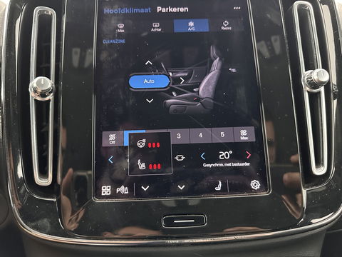 Volvo XC40 Recharge P8 AWD R-Design [ 3-Fase ] (INCL-BTW) *LEATHER-ALCANTARA | DIGI-COCKPIT | FULL-LED | PREMIUM-AUDIO | TOP-VIEW | CARPLAY | NAVI-FULLMAP | ECC | PDC | KEYLESS | HEATED-SPORTSEATS | BLIS | PRIVACY-GLASS | TOWBAR | 19''ALU