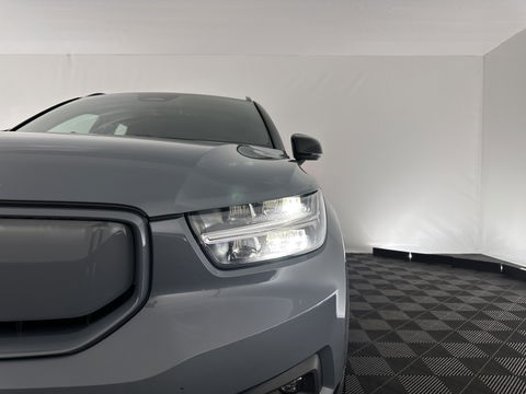 Volvo XC40 Recharge P8 AWD R-Design [ 3-Fase ] (INCL-BTW) *LEATHER-ALCANTARA | DIGI-COCKPIT | FULL-LED | PREMIUM-AUDIO | TOP-VIEW | CARPLAY | NAVI-FULLMAP | ECC | PDC | KEYLESS | HEATED-SPORTSEATS | BLIS | PRIVACY-GLASS | TOWBAR | 19''ALU