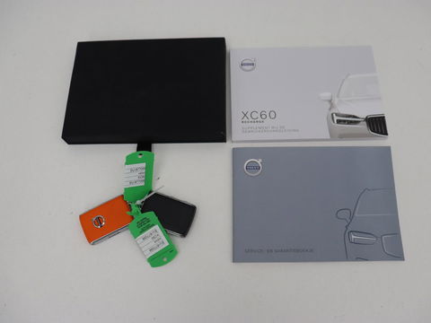Volvo XC60 2.0 Recharge T8 AWD Inscription | Panoramadak | Trekhaak | Leder | Camera | Carplay | Navigatie | Memory | Keyless | PHEV | Plug In