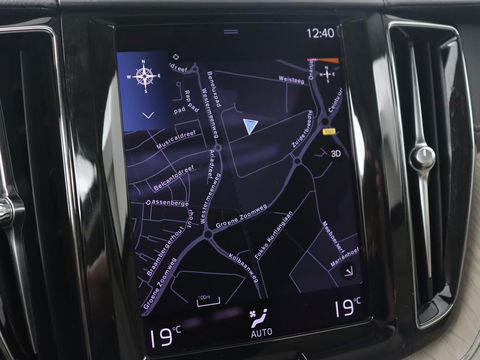 Volvo XC60 2.0 Recharge T8 AWD Inscription | Panoramadak | Trekhaak | Leder | Camera | Carplay | Navigatie | Memory | Keyless | PHEV | Plug In