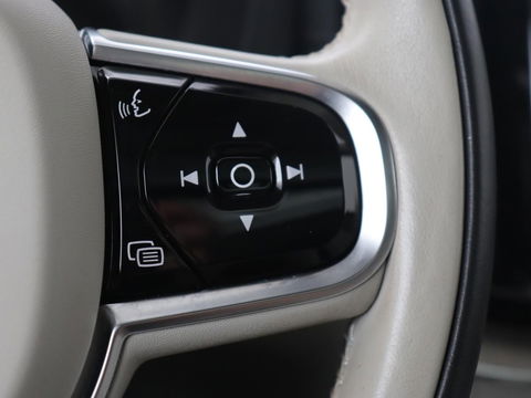 Volvo XC60 2.0 Recharge T8 AWD Inscription | Panoramadak | Trekhaak | Leder | Camera | Carplay | Navigatie | Memory | Keyless | PHEV | Plug In