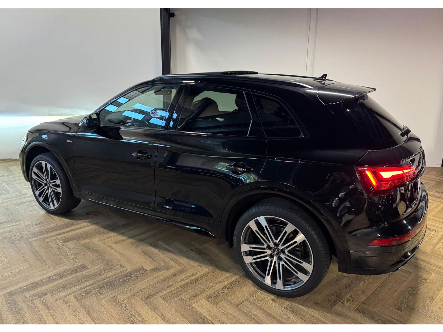Audi Q5 40 TFSI s-line CAM PANO KEYLESS''