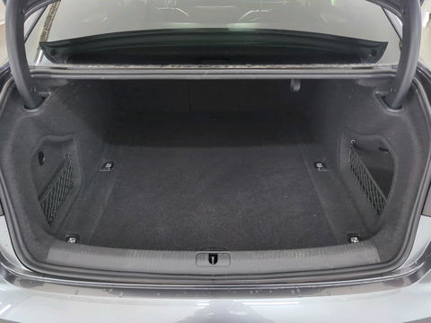 Audi A4 Limousine 35 TFSI S-line Competition Pano Sfeer NAP
