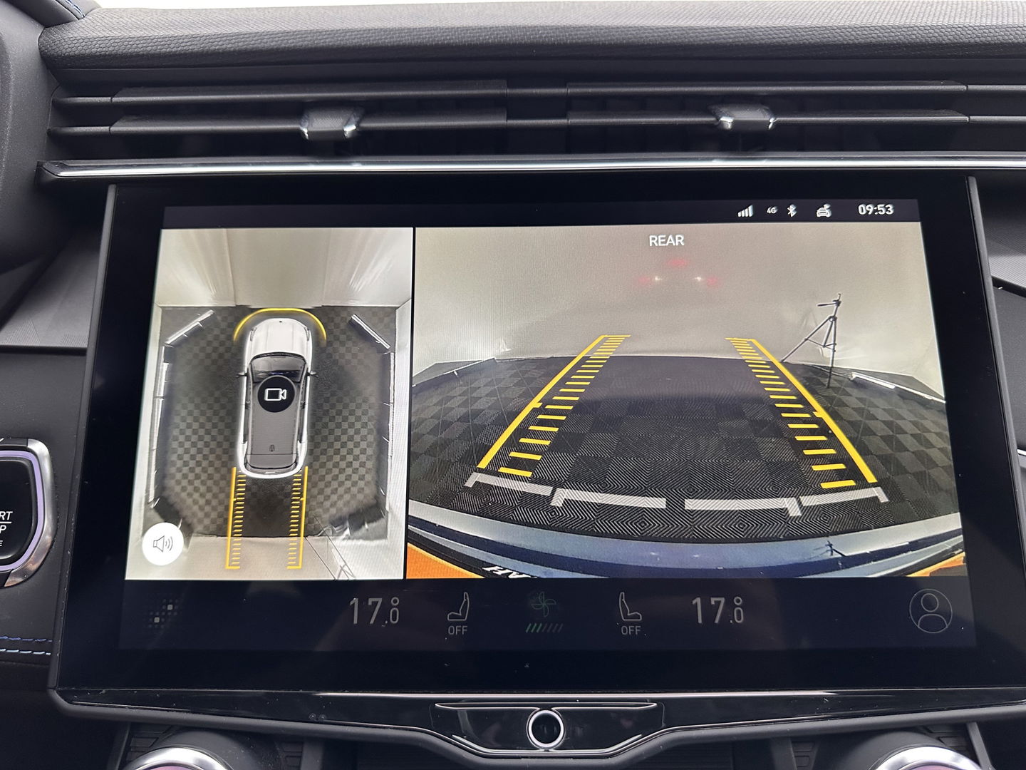 Lynk & Co 01 1.5 (INCL-BTW) Aut. *PANO | FULL-LED | ADAPTIVE-CRUISE | MICROFIBRE | BLIND-SPOT | MEMORY-PACK | DIGI-COCKPIT | HEATED-SPORTSEATS | TOPVIEW | KEYLESS | DAB+ | NAVI-FULLMAP |  ECC | AMBIENT-LIGHT