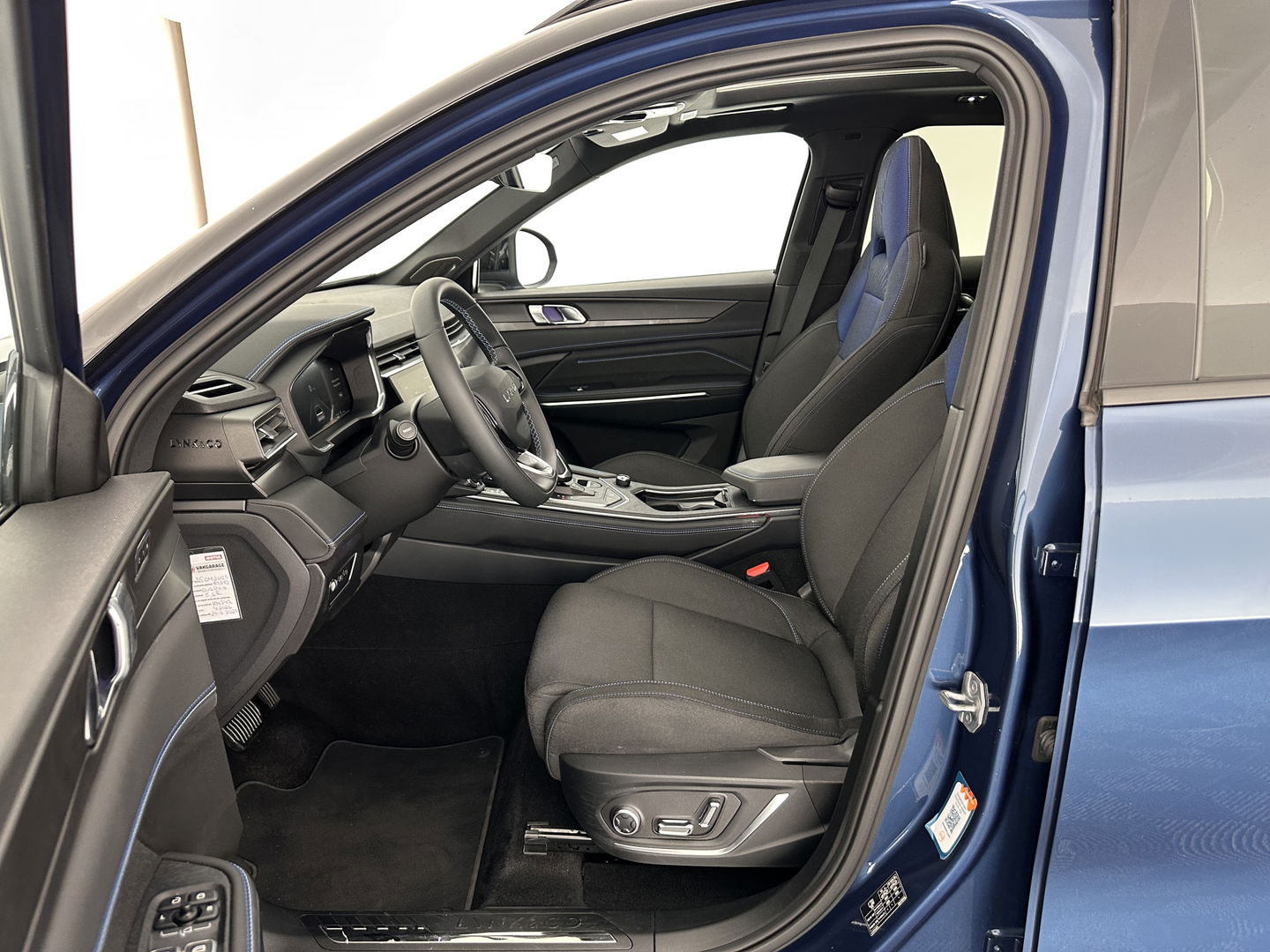 Lynk & Co 01 1.5 (INCL-BTW) Aut. *PANO | FULL-LED | ADAPTIVE-CRUISE | MICROFIBRE | BLIND-SPOT | MEMORY-PACK | DIGI-COCKPIT | HEATED-SPORTSEATS | TOPVIEW | KEYLESS | DAB+ | NAVI-FULLMAP |  ECC | AMBIENT-LIGHT