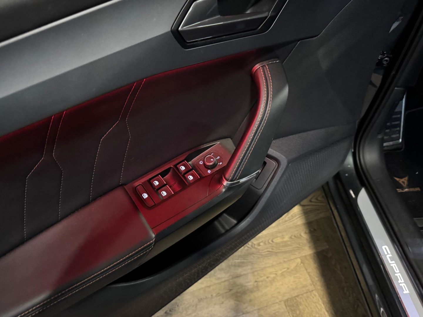 CUPRA Formentor 2.0 TSI 4DRIVE PANO KEYLESS CAM