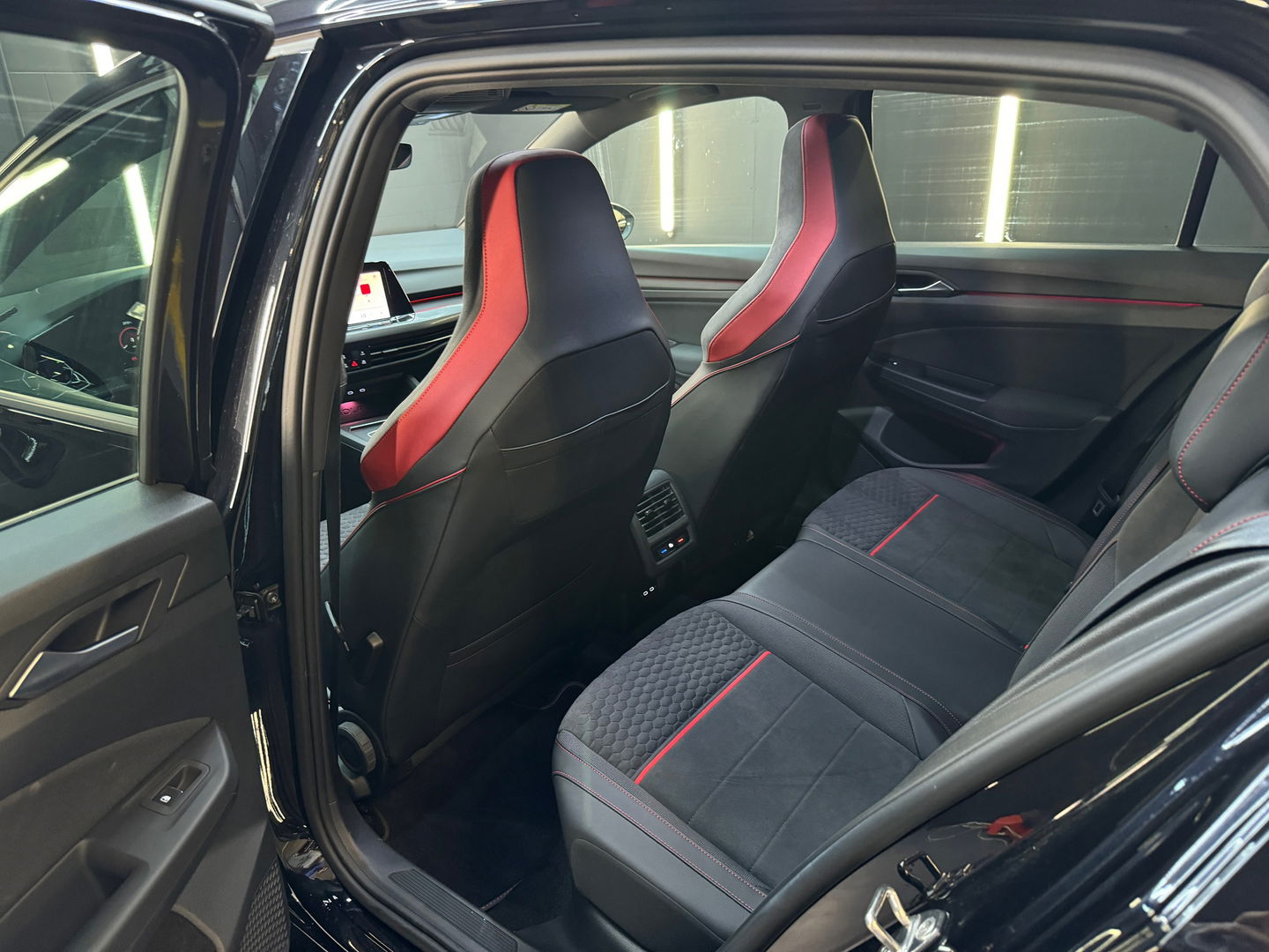 Volkswagen Golf 2.0 TSI GTI Clubsport Pano|HuD|IQ|Special Mode