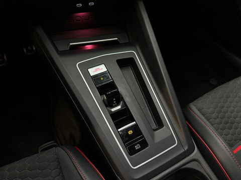 Volkswagen Golf 2.0 TSI GTI Clubsport Pano|HuD|IQ|Special Mode