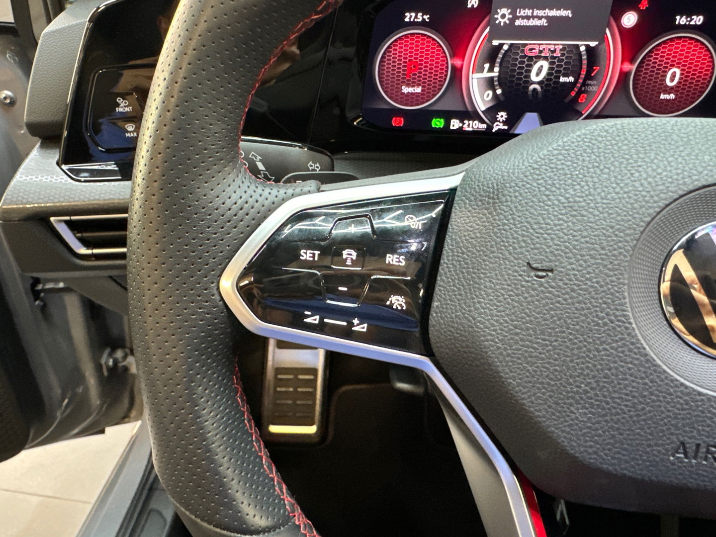 Volkswagen Golf 2.0 TSI GTI Clubsport 45 Jahre Pano|HuD|Akra