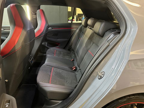 Volkswagen Golf 2.0 TSI GTI Clubsport 45 Jahre Pano|HuD|Akra