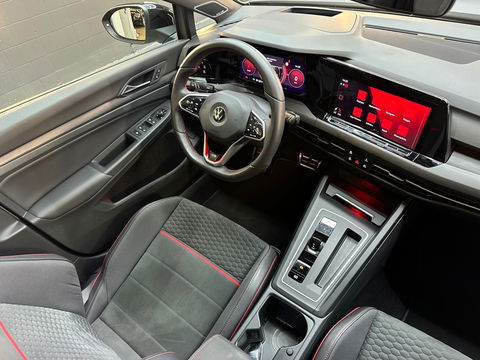 Volkswagen Golf 2.0 TSI GTI Clubsport 45 Jahre Pano|HuD|Akra