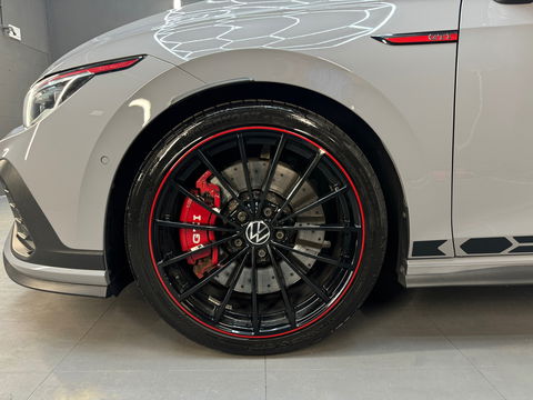 Volkswagen Golf 2.0 TSI GTI Clubsport 45 Jahre Pano|HuD|Akra