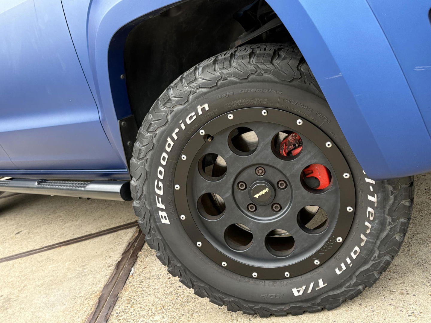 Volkswagen Amarok 3.0 TDI 4Motion DC Aventura | VEEL OPTIES | STOERE PICKUP | Cruise Control | DIK GELUID!! | 3300KG