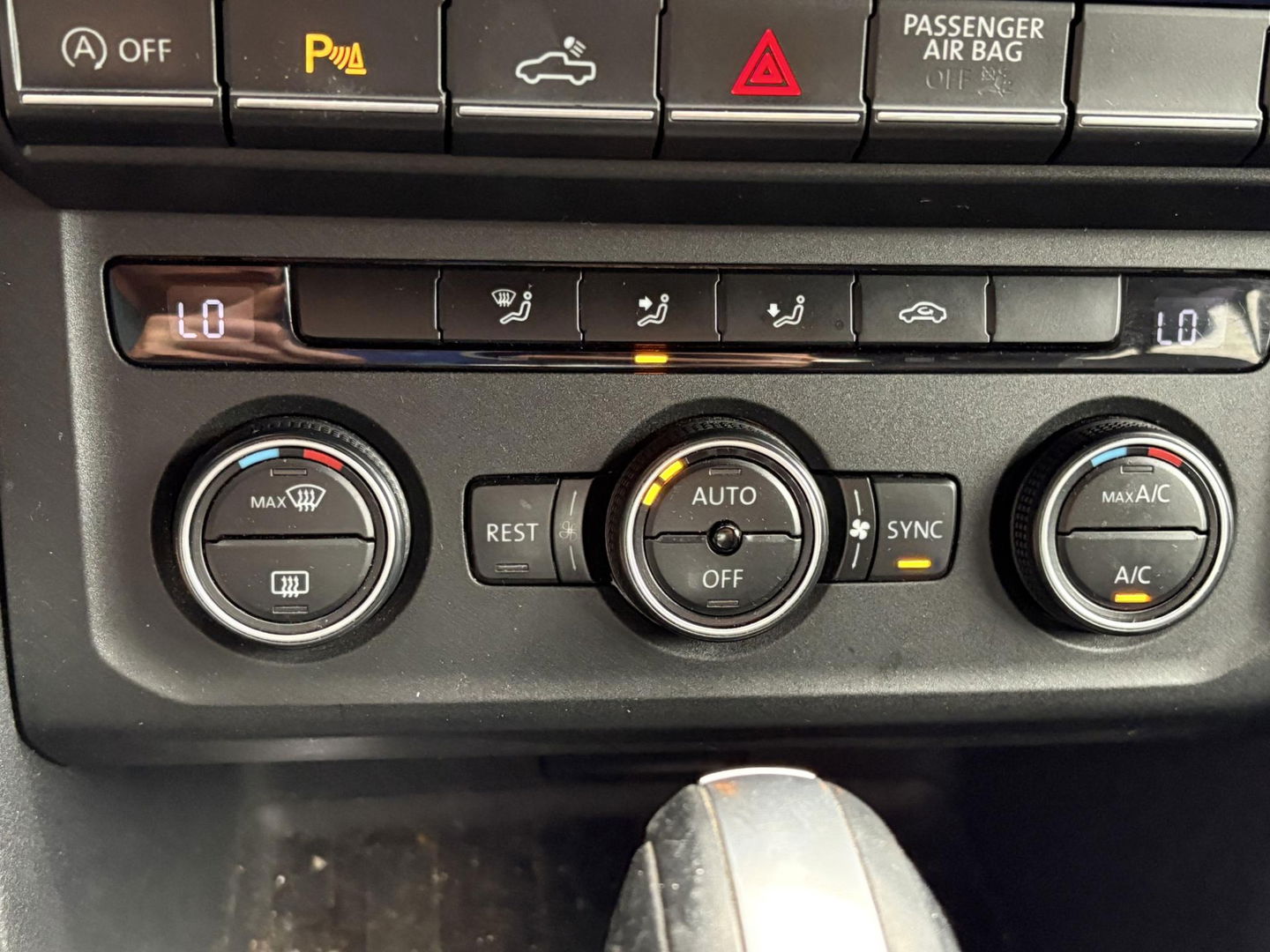 Volkswagen Amarok 3.0 TDI 4Motion DC Aventura | VEEL OPTIES | STOERE PICKUP | Cruise Control | DIK GELUID!! | 3300KG
