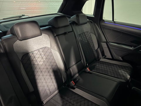 Volkswagen Tiguan 1.5 TSI R-Line PANO KEYLESS VOL'