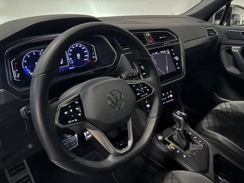 Volkswagen Tiguan 1.5 TSI R-Line PANO KEYLESS VOL'