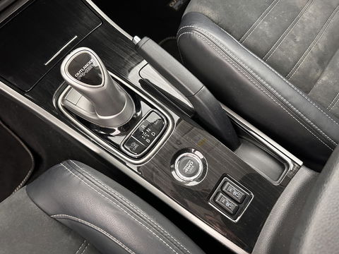 Mitsubishi Outlander 2.0 PHEV Executive Edition Aut.  *LEATHER-MICROFIBRE | NAVI-FULLMAP | KEYLESS | CAMERA | HEATED-COMFORTSEATS | ECC | PDC | CRUISE | 18''ALU | TOWBAR*