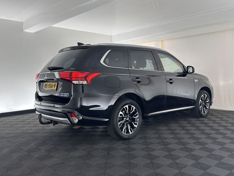 Mitsubishi Outlander 2.0 PHEV Executive Edition Aut.  *LEATHER-MICROFIBRE | NAVI-FULLMAP | KEYLESS | CAMERA | HEATED-COMFORTSEATS | ECC | PDC | CRUISE | 18''ALU | TOWBAR*