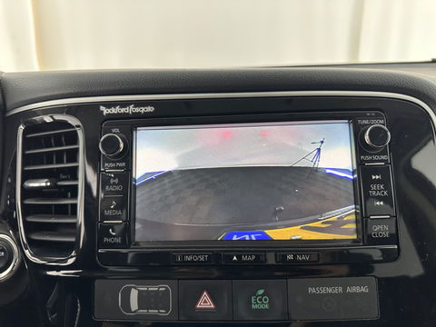 Mitsubishi Outlander 2.0 PHEV Executive Edition Aut.  *LEATHER-MICROFIBRE | NAVI-FULLMAP | KEYLESS | CAMERA | HEATED-COMFORTSEATS | ECC | PDC | CRUISE | 18''ALU | TOWBAR*