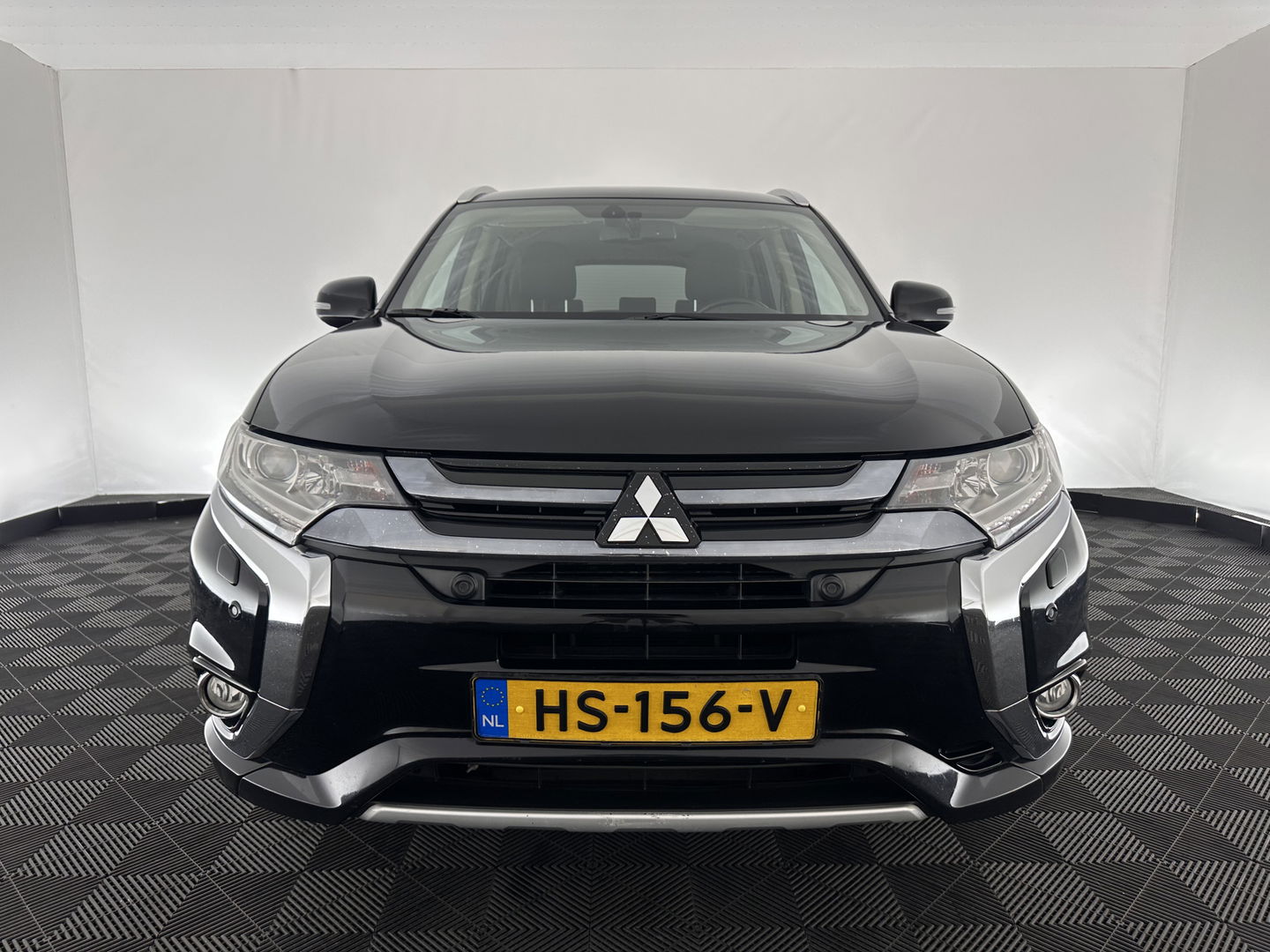 Mitsubishi Outlander 2.0 PHEV Executive Edition Aut.  *LEATHER-MICROFIBRE | NAVI-FULLMAP | KEYLESS | CAMERA | HEATED-COMFORTSEATS | ECC | PDC | CRUISE | 18''ALU | TOWBAR*