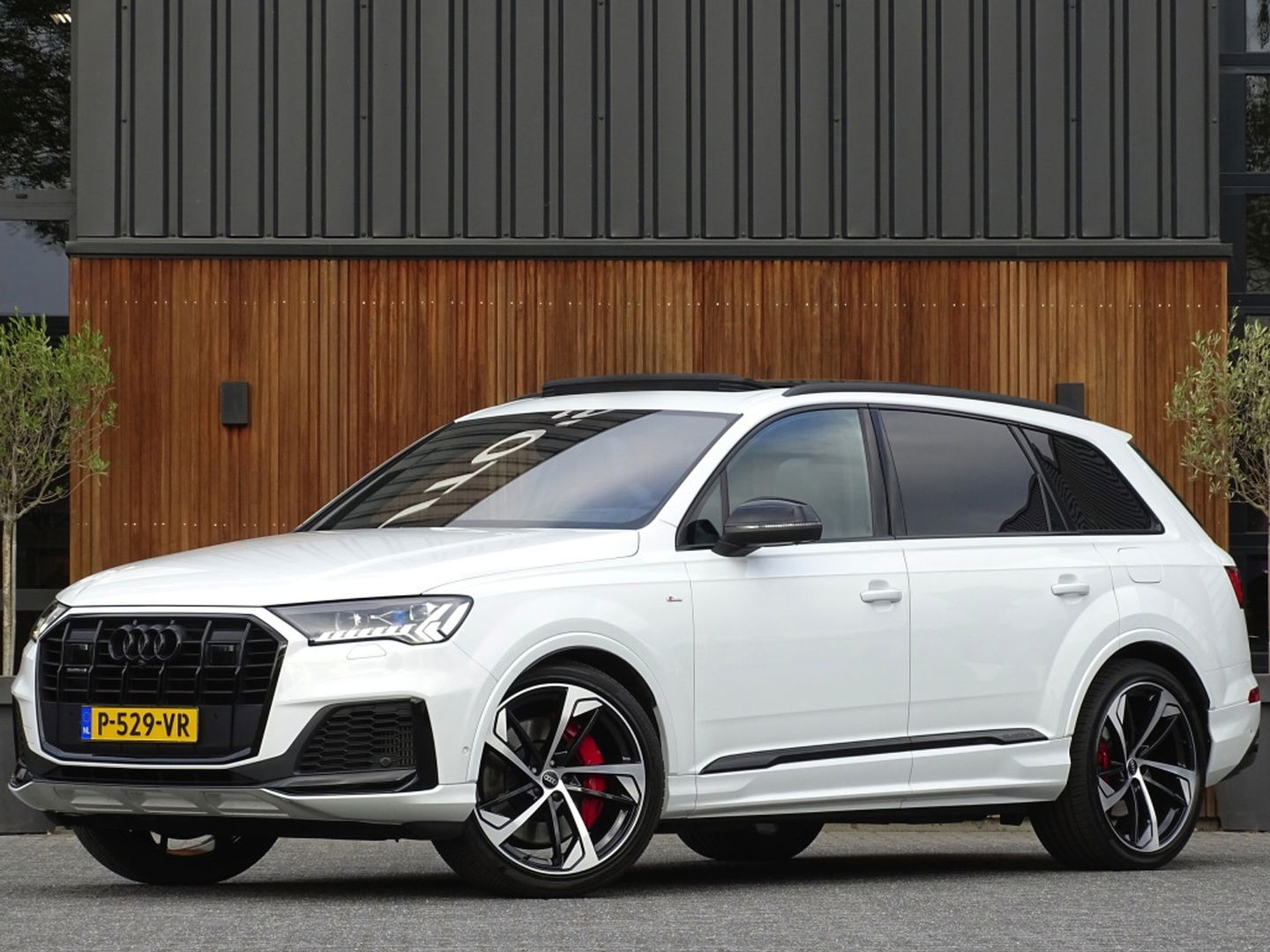Audi Q7 60 TFSIe Competition 462PK / B&O / Laser / Nachtzicht / Massage