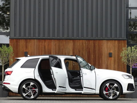 Audi Q7 60 TFSIe Competition 462PK / B&O / Laser / Nachtzicht / Massage