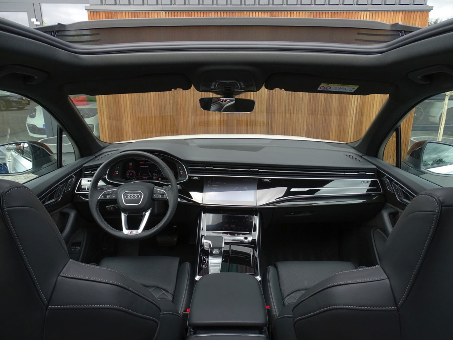 Audi Q7 60 TFSIe Competition 462PK / B&O / Laser / Nachtzicht / Massage
