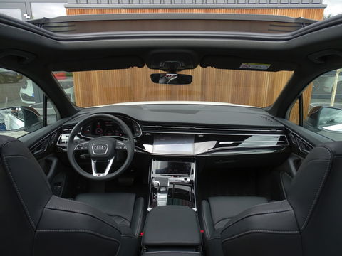 Audi Q7 60 TFSIe Competition 462PK / B&O / Laser / Nachtzicht / Massage