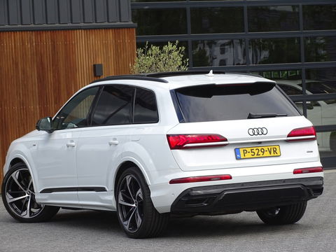 Audi Q7 60 TFSIe Competition 462PK / B&O / Laser / Nachtzicht / Massage