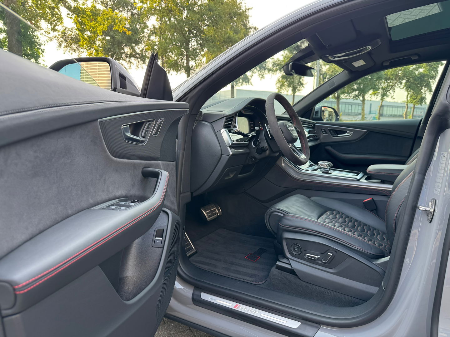 Audi RSQ8 4.0 TFSI Quattro|Pano|Massage|B&O|Head-Up|Memory|Luchtvering|Camera|Leder|600PK