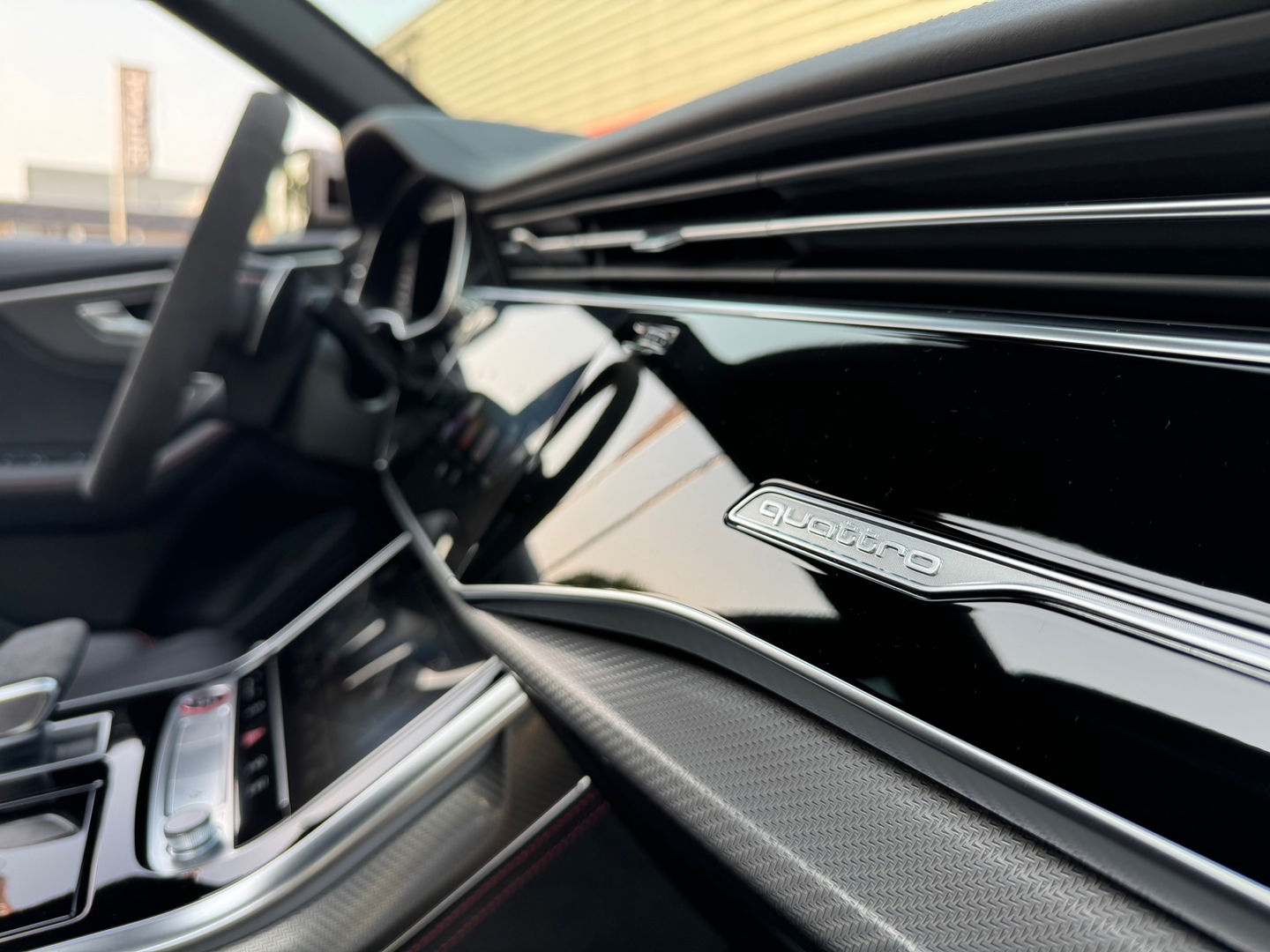 Audi RSQ8 4.0 TFSI Quattro|Pano|Massage|B&O|Head-Up|Memory|Luchtvering|Camera|Leder|600PK