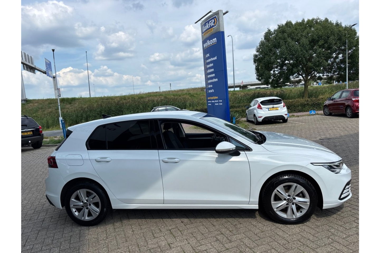 Volkswagen Golf 1.5 TSI STYLE PLUS AIRCO NAVI LMV PDC WINTERPACK
