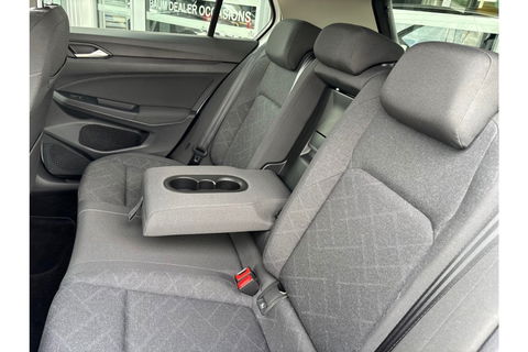 Volkswagen Golf 1.5 TSI STYLE PLUS AIRCO NAVI LMV PDC WINTERPACK