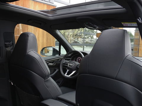 Audi Q7 60 TFSIe Competition 462PK / B&O / Laser / Nachtzicht / Massage